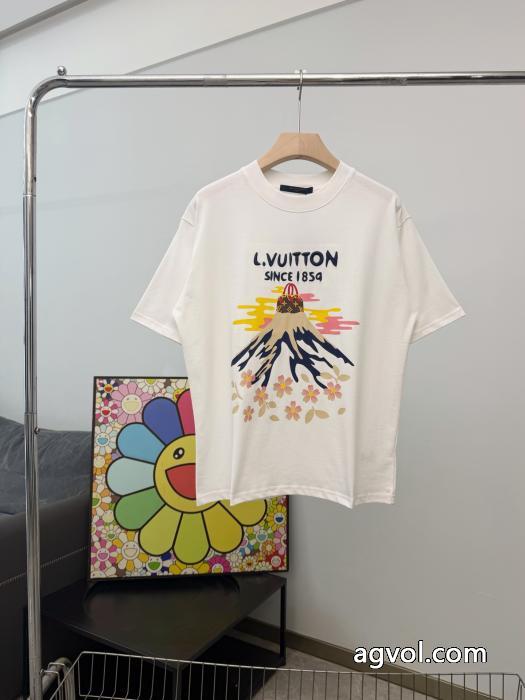 大人気ブランド シックでお洒落な 期間限定大人気商品LOUIS VUITTON半袖Tシャツスーパー ブランド コピー_0_2