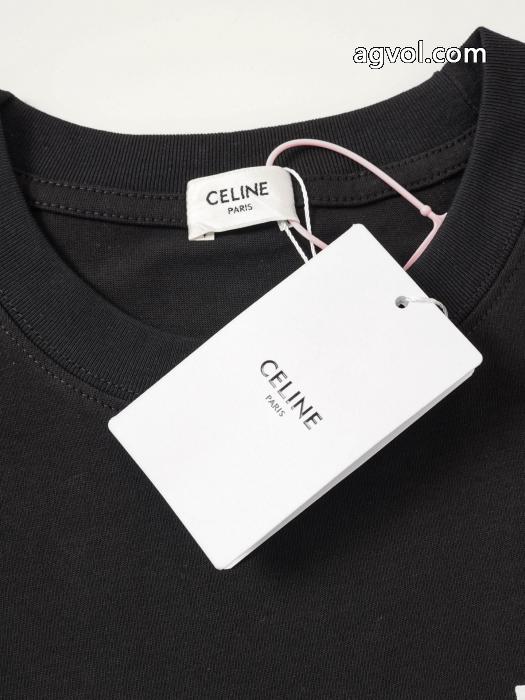 コピー 品 販売2026年度 流行フォルム 限定！人気オススメCELINE半袖Tシャツ_0_1