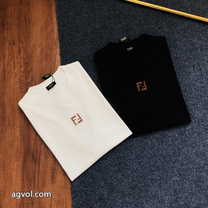 偽物 ブランド 販売FENDI半袖Tシャツお買得 本季新作2026最新 上質なもの_0_2