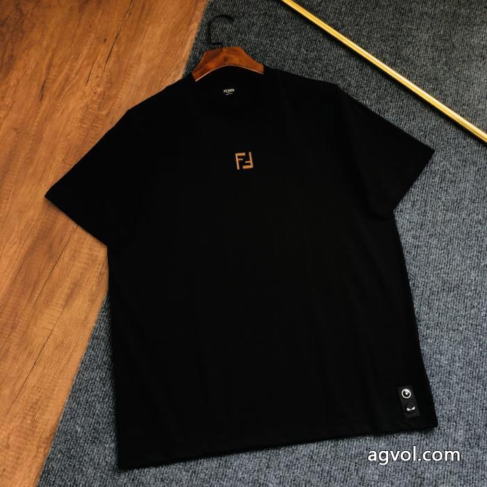 偽物 ブランド 販売FENDI半袖Tシャツお買得 本季新作2026最新 上質なもの_0_4