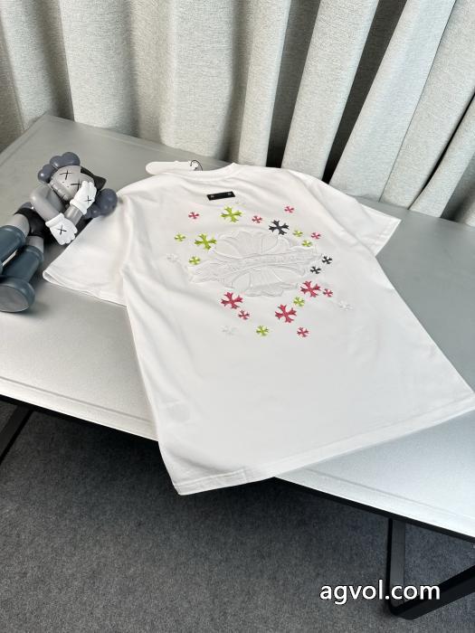 CHROME HEARTS大絶賛の履き心地! 激安通販 上質な材料半袖Tシャツコピー ブランド 通販_0_1