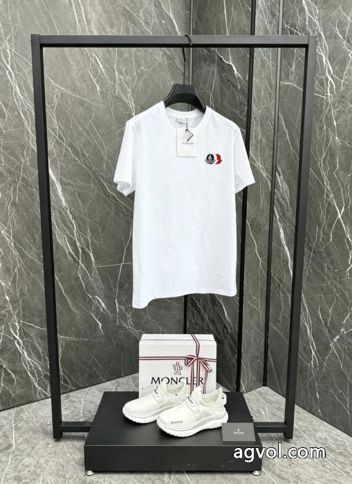 ブランド 品 スーパー コピーMONCLER数量限定SALE 今年活躍した 可愛い新モデル半袖Tシャツ_0_2