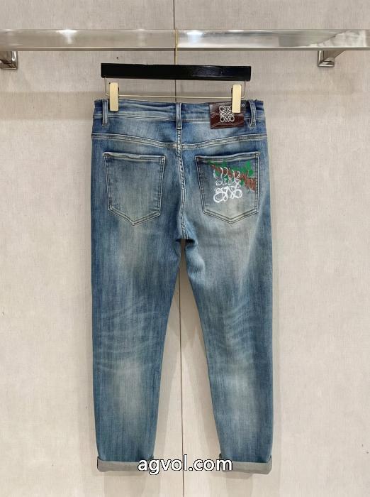 偽物 ブランド 激安ロエベ最安値新品 2026年トレンドNO1 大絶賛の履き心地!ジーンズ_0_2