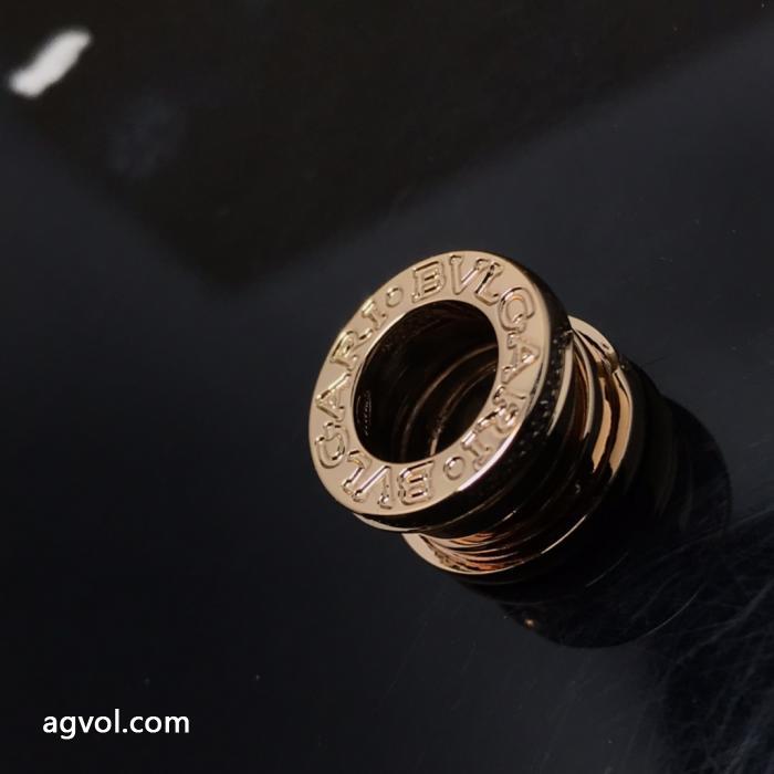 &nbsp;&nbsp;&nbsp;&nbsp;アクセサリー偽 ブランド 販売BVLGARI一番人気！ 完売間近 ゆびわ._0_3