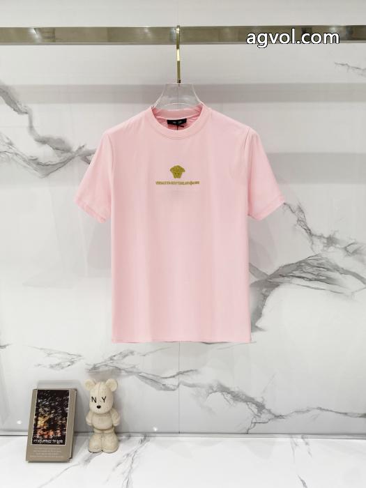 流行 最新話題沸騰中 今流行ブランド 偽物 通販半袖TシャツVERSACE_0_4