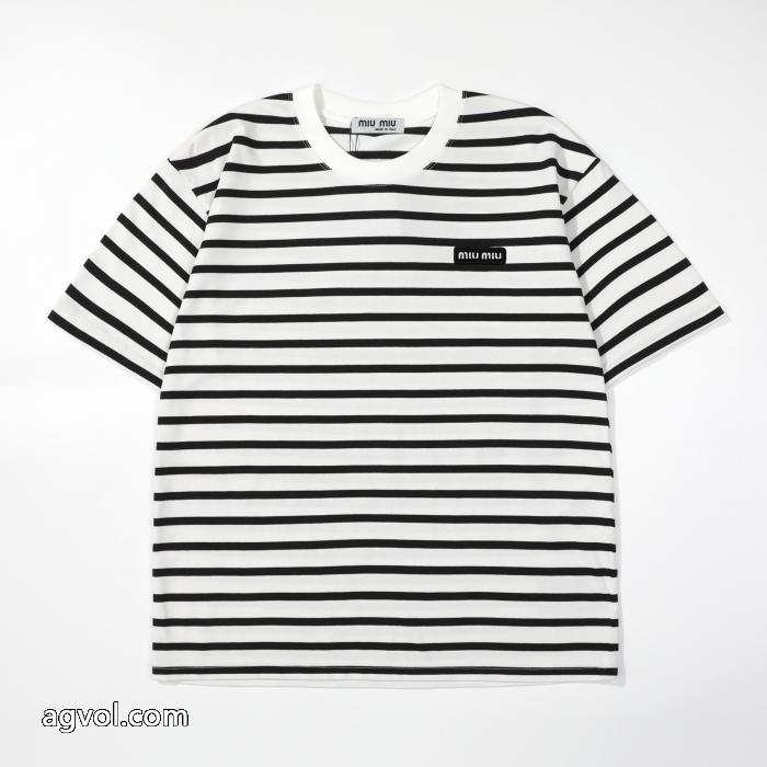 ブランド コピー ショップMIUMIU落ち着いた感覚 人気商品登場 存在感大半袖Tシャツ_0_1