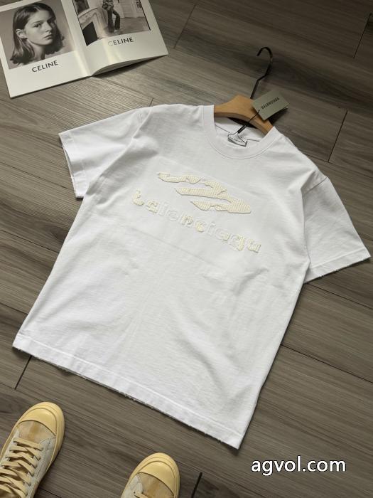 相性の良い 今、注目なの 単品販売半袖Tシャツスーパー コピー ブランド 専門店balenciaga_0_3