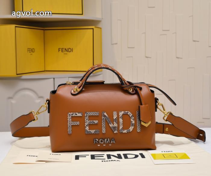 バッグ今季人気絶大 お洒落な存在感  今季爆発的な人気ブランド 通販店FENDI_0_4