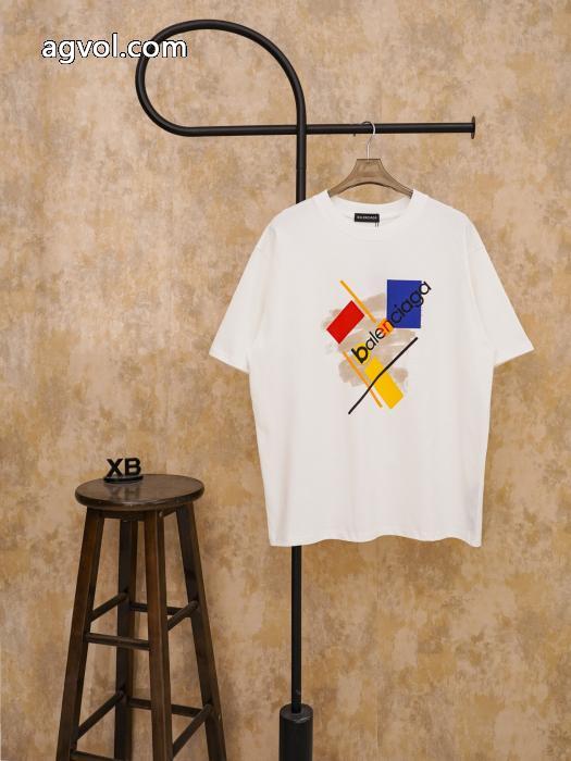 最新作防热性 大人気商品 今話題!ブランド フェイク半袖Tシャツbalenciaga_0_4