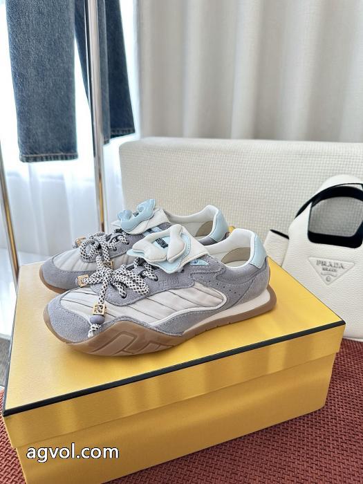 品質保証安い 年末で限定アイテム 2026春夏トレンド押さえておきたいブランド 通販 激安スニーカーFENDI.._0_3
