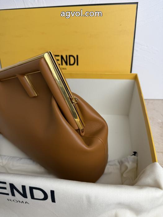 ネット販売限定 人気沸騰中 2026年大人気なFENDIバッグコピー ブランド 販売.._0_2