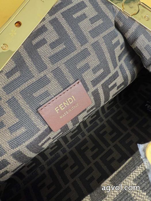 ネット販売限定 人気沸騰中 2026年大人気なFENDIバッグコピー ブランド 販売.._0_4