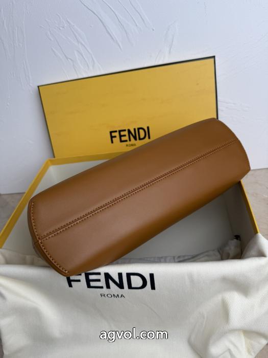 ネット販売限定 人気沸騰中 2026年大人気なFENDIバッグコピー ブランド 販売.._0_5