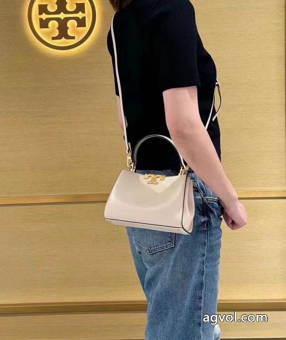 トリー バーチブランド コピー 品今季超人気新作登場 今季トレンドの限定アイテム トップスからチラ見える安心&nbsp;&nbsp;&nbsp;&nbsp;バッグ._0_5