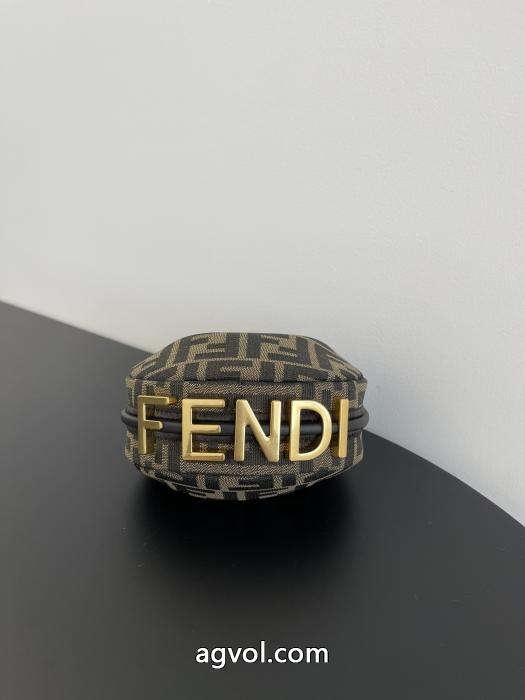 ランキング商品  トップセラー賞受賞 主役になる存在感   FENDIブランド コピー 販売 店&nbsp;&nbsp;&nbsp;&nbsp;バッグ._0_2