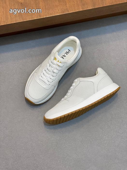 スニーカーブランド コピー バックすぐ届く 軽量で大容量 激安大特価新品PRADA.._0_4