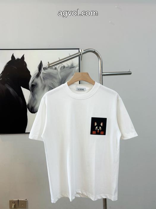 コピー ブランド 販売再入荷！ これは欲しい 希少大人気半袖TシャツLOEWE_0_4
