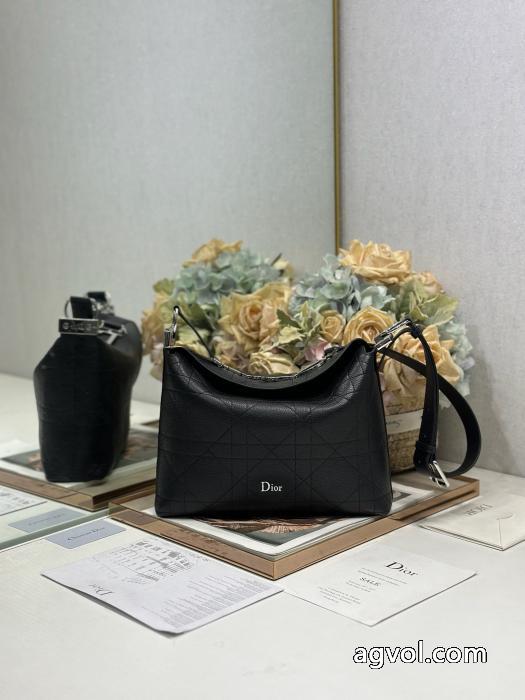 お洒落 爆買いお得 圧倒的な人気バッグディオール偽 ブランド 購入.._0_0