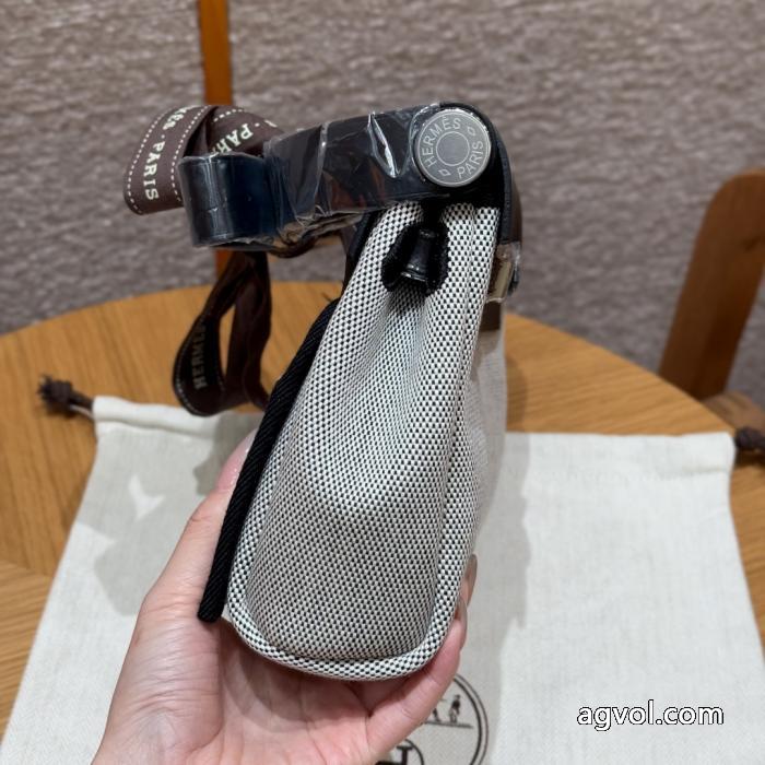  2026ブランド コピーHERMES人気商品新色登場！ 激安大特価定番人気 見た目が良いバッグ.._0_3