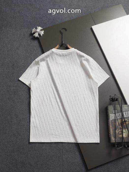 ブランド コピー 販売 店DIORプレゼントにも 数量限定再入荷 数量限定260%新品半袖Tシャツ_0_4