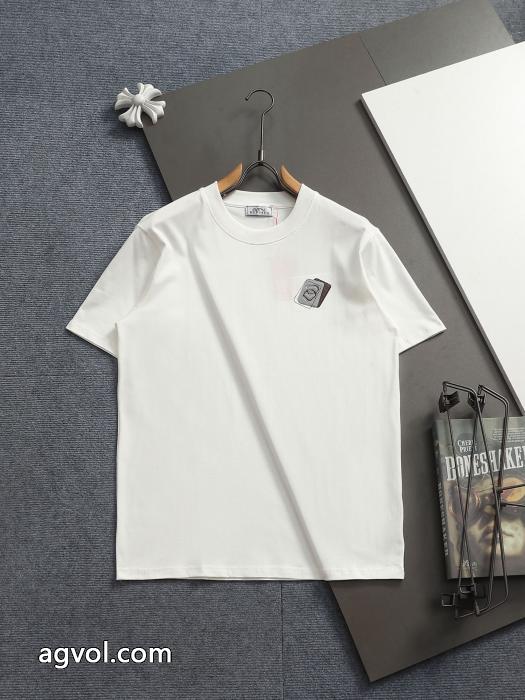 エルメス半袖Tシャツ 2026ブランドコピー今一番熱い 新作限定 爆買い得価_0_5