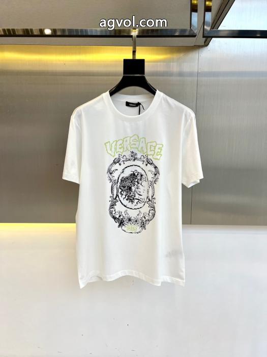 ブランド コピー 優良店魅力ファッション 超激安アイテム 最安値挑戦！半袖TシャツVERSACE_0_3