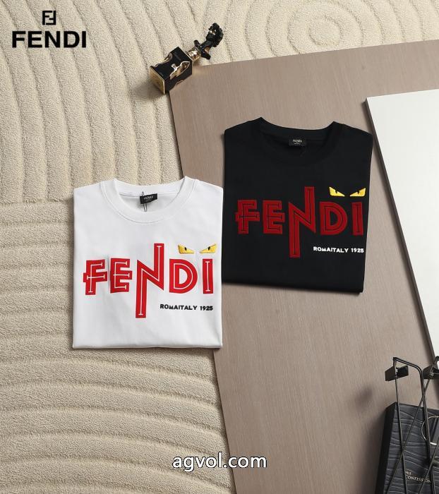 今年マスト お洒落が人気新品 素敵なデザインブランド コピー 安心半袖TシャツFENDI_0_1