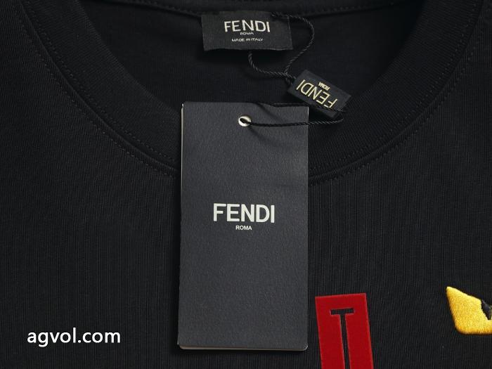 今年マスト お洒落が人気新品 素敵なデザインブランド コピー 安心半袖TシャツFENDI_0_5