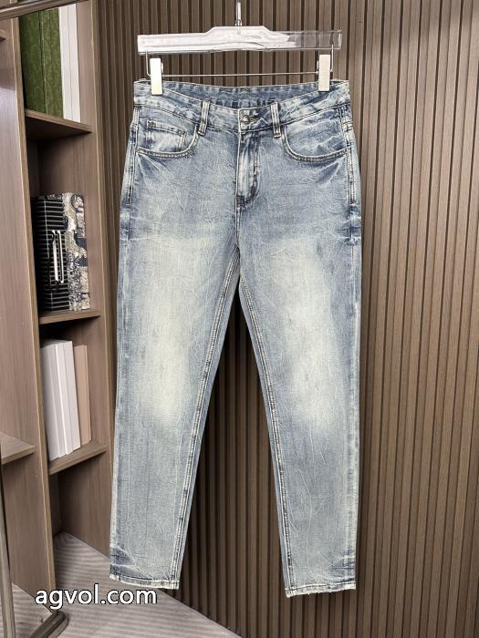 スラックスぐっと鮮度がアップ 良好な材質 ブランドアイテム激安偽物 ブランド 販売ヴェルサーチ.._0_2
