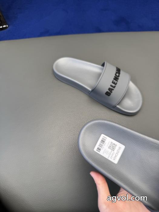 偽 ブランド 販売balenciagaスリッパ新作限定おしゃ可愛 新作限定人気沸騰中 旬スタイルに早変わり!._0_3