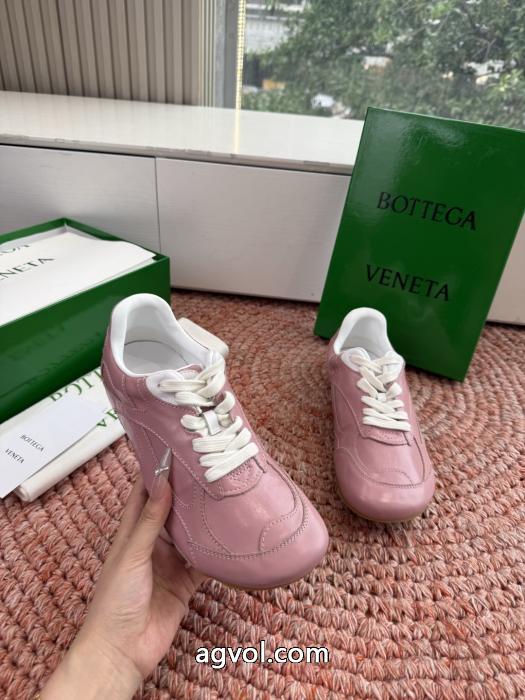 スニーカーbottega venetaブランド コピー 着払い大人でお上品 VIPセールで破格 ブランドギフト包装無料.._0_2
