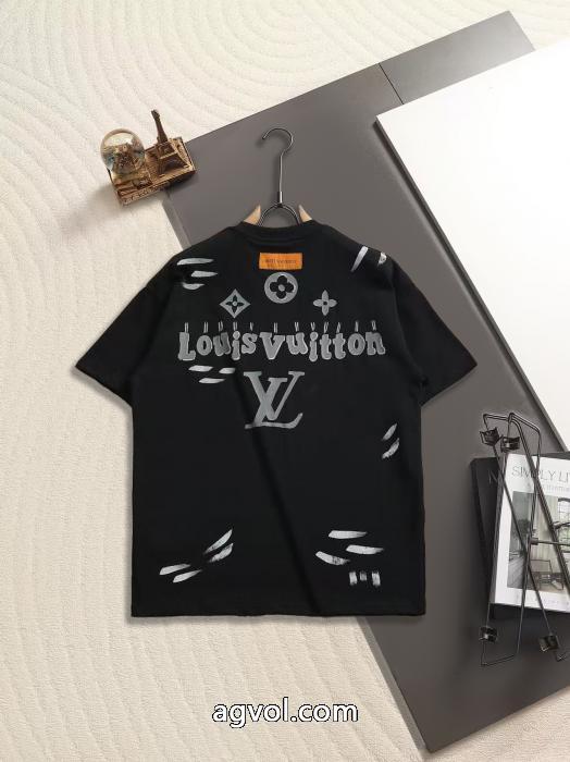 ブランド コピー バック半袖TシャツLOUIS VUITTON限定生産品 抜け感や着心地重視 大注目！_0_1