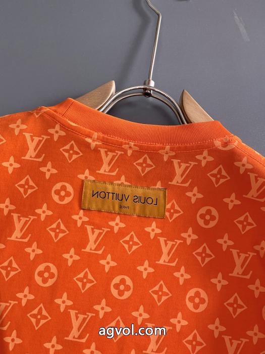 上品スタイル 2026新作品 激安セール半袖TシャツLOUIS VUITTONブランド コピー 通販_0_0
