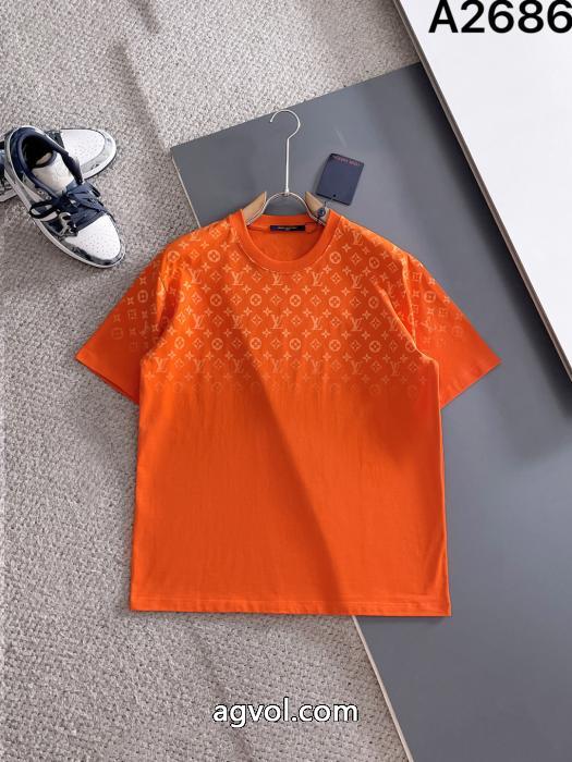 上品スタイル 2026新作品 激安セール半袖TシャツLOUIS VUITTONブランド コピー 通販_0_3