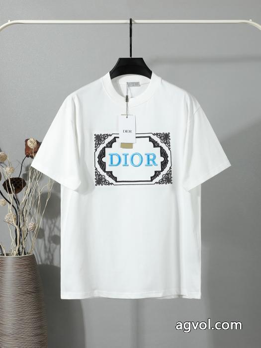 DIOR限定セール＆送料無料 2026ss トレンド 絶対欲しい 偽 ブランド 販売半袖Tシャツ_0_1