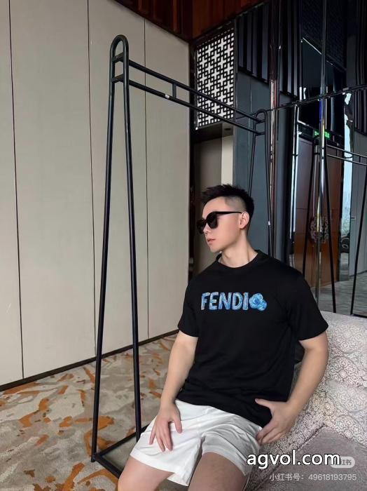 半袖Tシャツブランド 偽物 通販FENDI2026最高ランキング 大幅値引き 永遠の定番_0_4