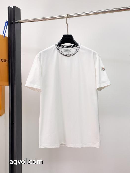 使い勝手のよさが魅力 最高に人気商品! 暖かな着心地半袖Tシャツスーパー コピー 安心MONCLER_0_1