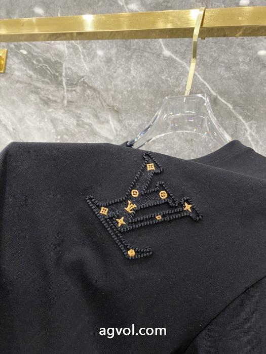 2026 サイズ豊富 HOT人気セール半袖Tシャツブランド コピー 優良LOUIS VUITTON_0_3