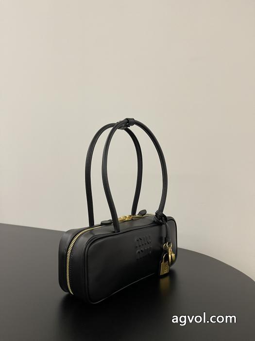 MIUMIUバッグロゴが素敵 絶対に買える! 春季超人気アイテム激安 ブランド.._0_1