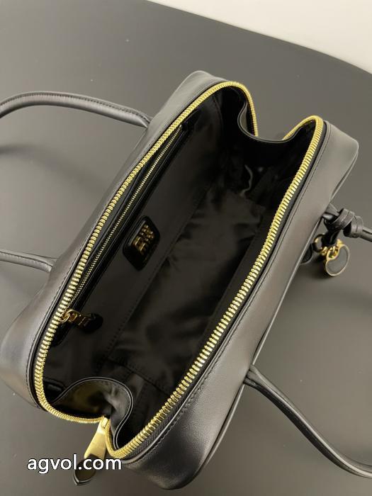 MIUMIUバッグロゴが素敵 絶対に買える! 春季超人気アイテム激安 ブランド.._0_3