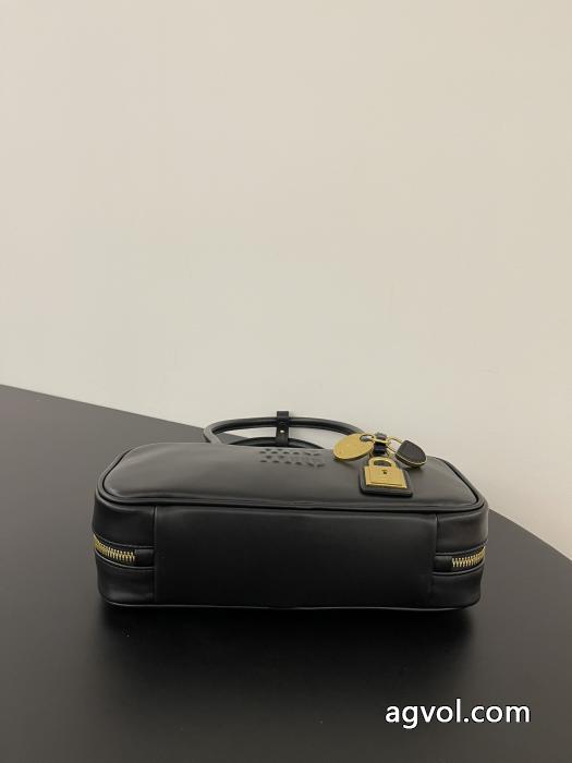 MIUMIUバッグロゴが素敵 絶対に買える! 春季超人気アイテム激安 ブランド.._0_4