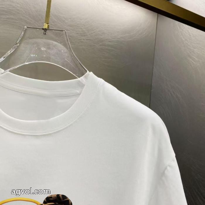 &nbsp;半袖TVIP価格26SS海外発  大人気 完売前に 【人気ブログ掲載】  フェンディスーパー コピー 安心._0_1