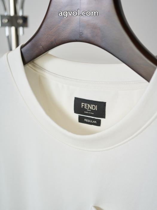 FENDI&nbsp;&nbsp;&nbsp;&nbsp;半袖T新作スタイリッシュな 独特な シーンで活躍するブランド 品 激安 通販._0_3