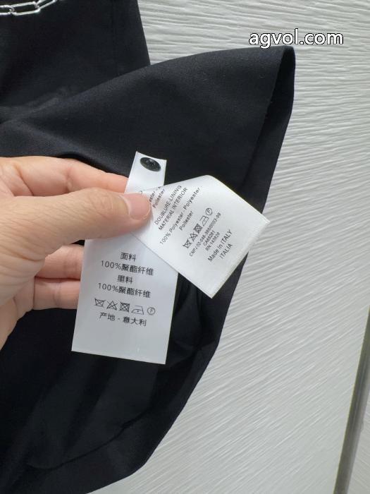 ブランド コピー 優良店ディオール爆買い新作 使い勝手も良好 目玉商品 ワンピース.._0_4