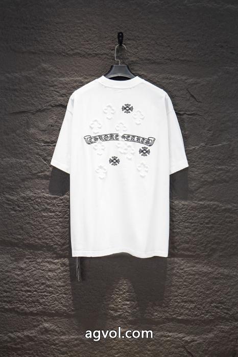 特に話題なの上品即完売 今季人気新作登場 今人気の秘訣CHROME HEARTS半袖Tシャツコピー ブランド 販売_0_2