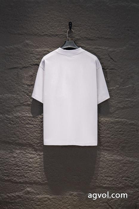ブランド スーパー コピー 店舗balenciaga半袖Tシャツ高級感が溢れた ファッションの最先端！ コスパ最高のプライス_0_4