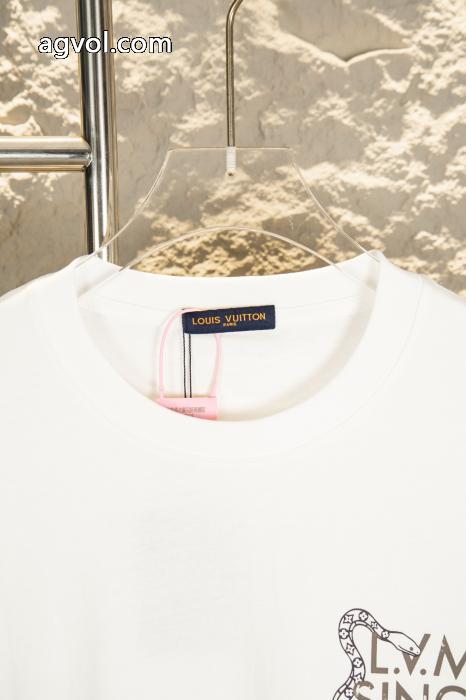 激安 通販 専門店LOUIS VUITTON存在感がある 完売目前 選べるカラバリ半袖Tシャツ_0_1