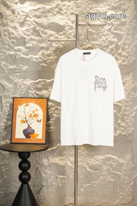 激安 通販 専門店LOUIS VUITTON存在感がある 完売目前 選べるカラバリ半袖Tシャツ_0_3