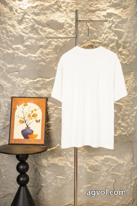 激安大特価格安 今年新作登場 最高級ブランド コピー 安心CHROME HEARTS半袖Tシャツ_0_1