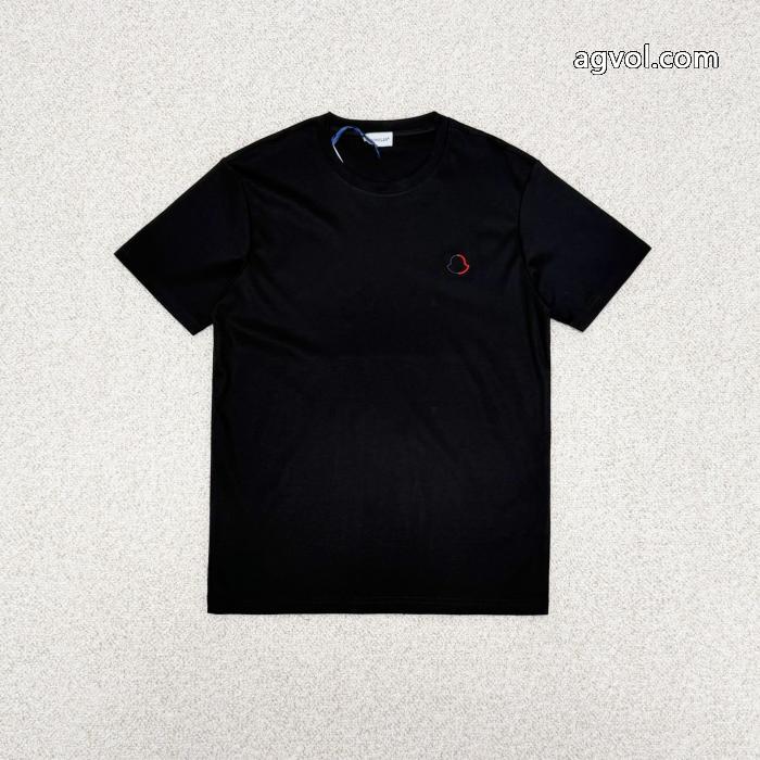 ブランド 偽物 激安ファッションの最先端！ 定番の魅力 大人の個性を。 半袖TシャツMONCLER_0_1